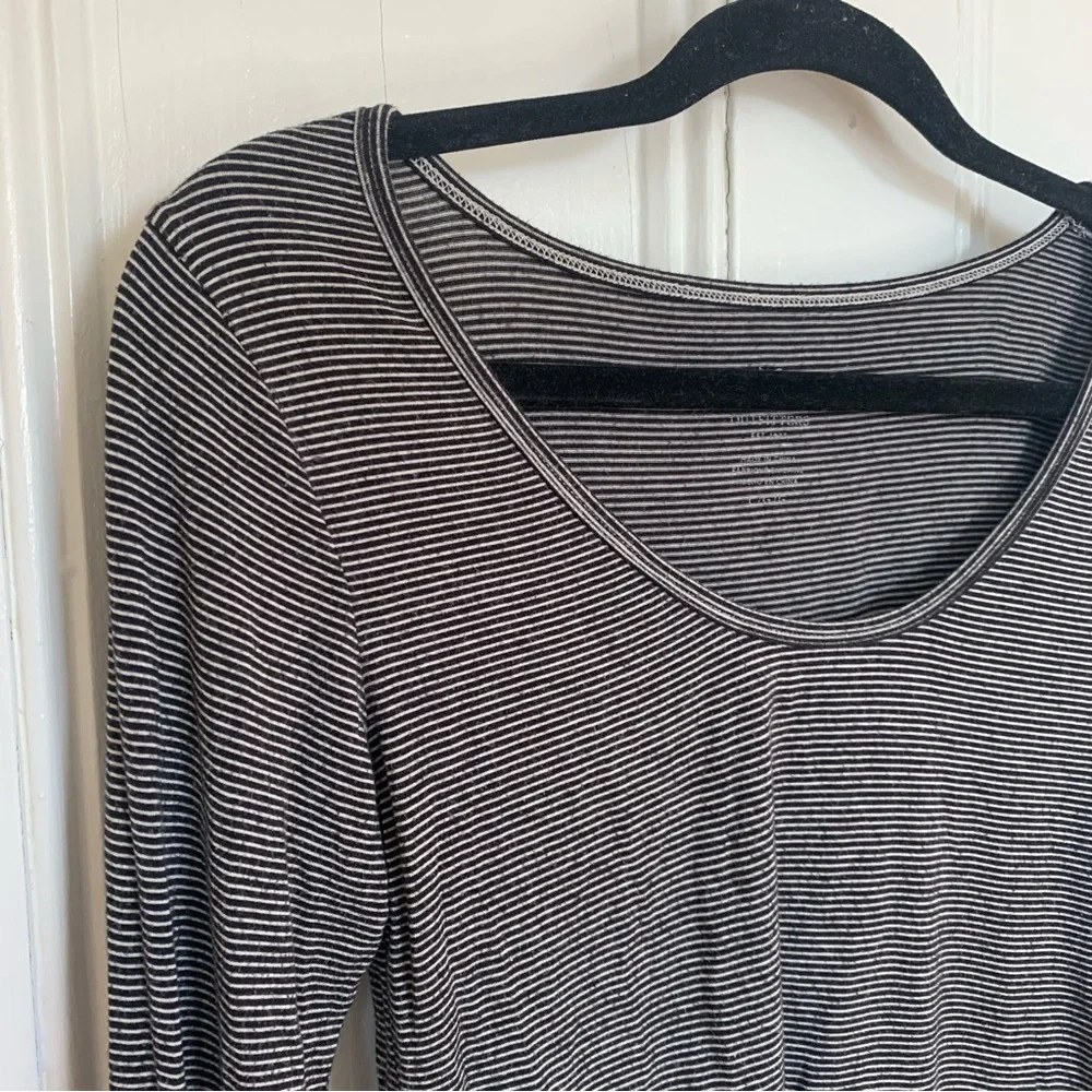 ✨3/$15✨ American Eagle Stripped Long Sleeve - Picture 6 of 7